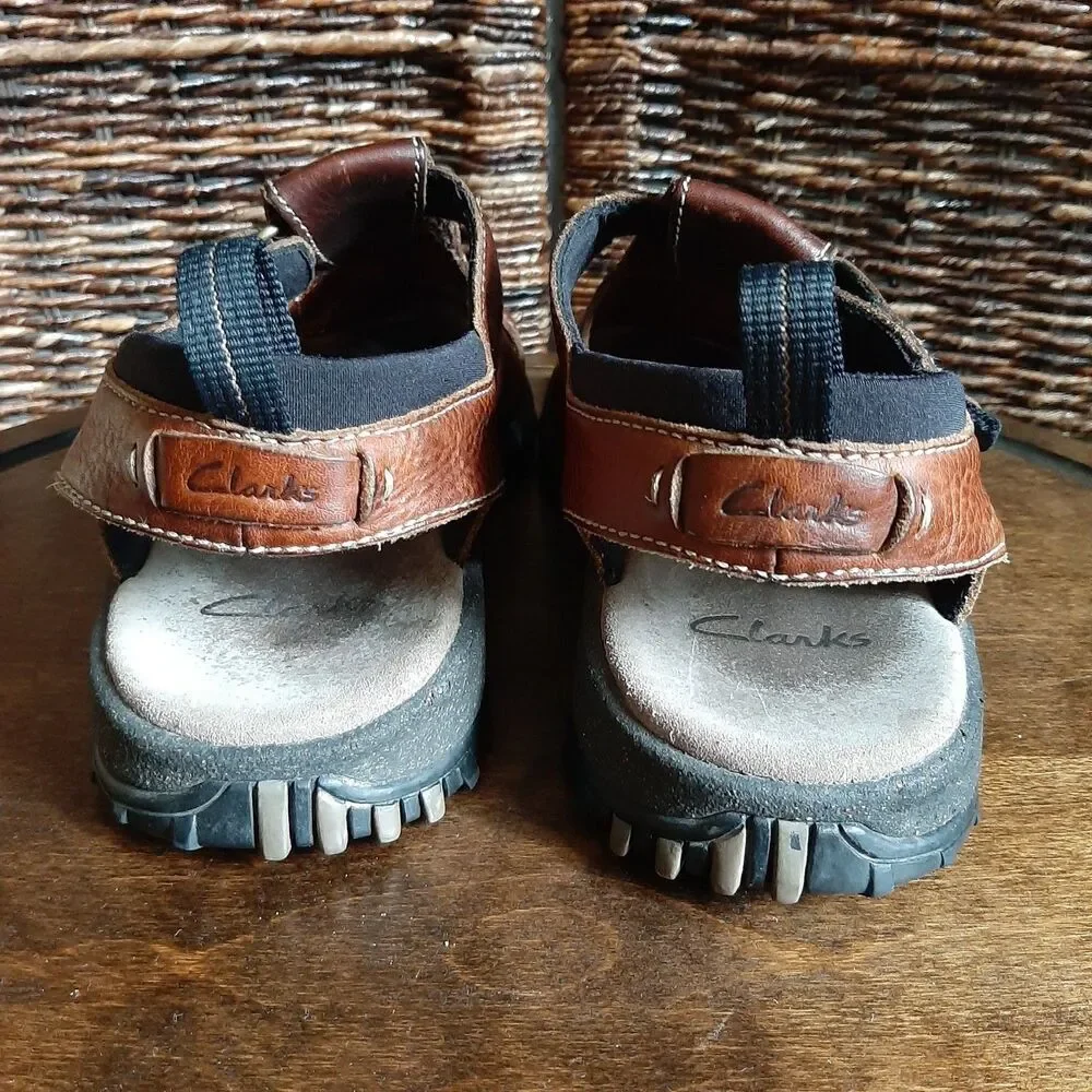 Clarks Leather Fisherman Sandals Men's 10M Brown Casual Comfort Walking Shoes